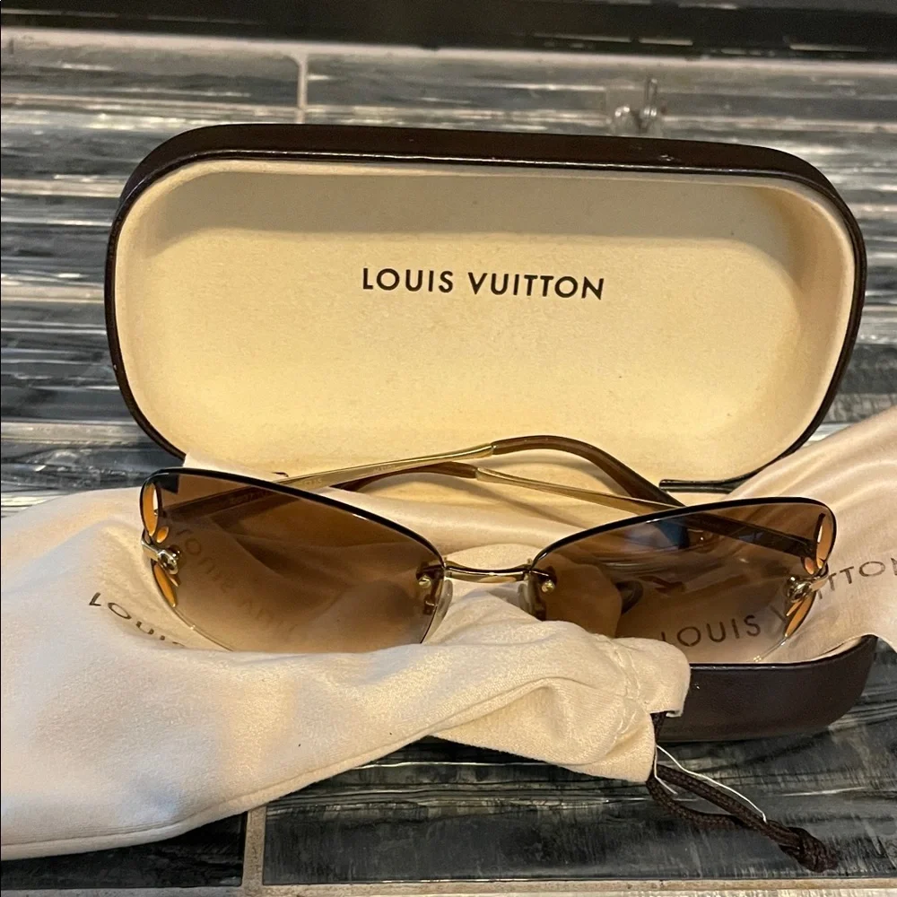 Louis Vuitton Gold and Brown Sunglasses - Picture 9 of 14